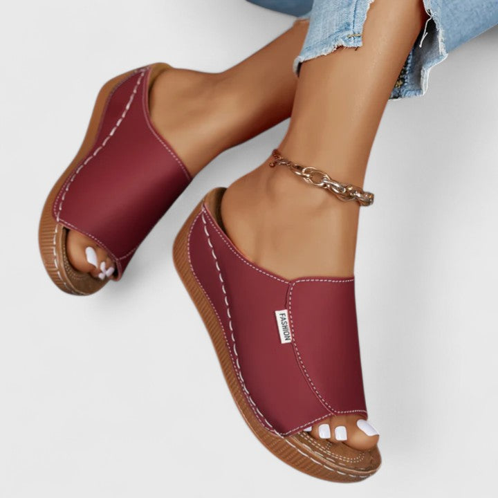 Noemi | Orthopedic Sandals