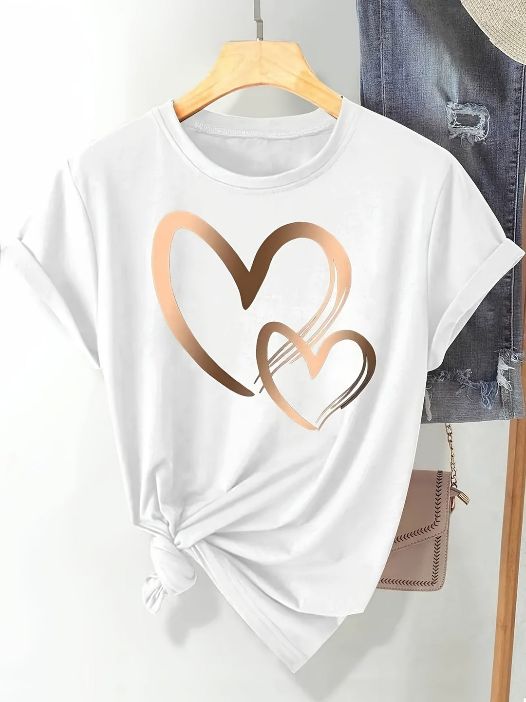 TRACEY – HEART GRAPHIC TEE