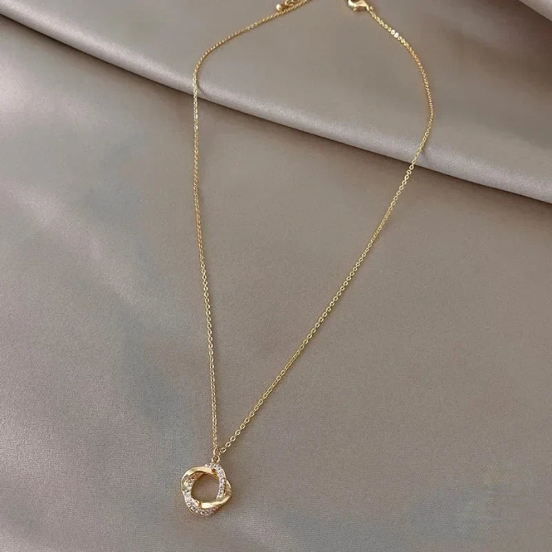 LYRA – TIMELESS NECKLACE