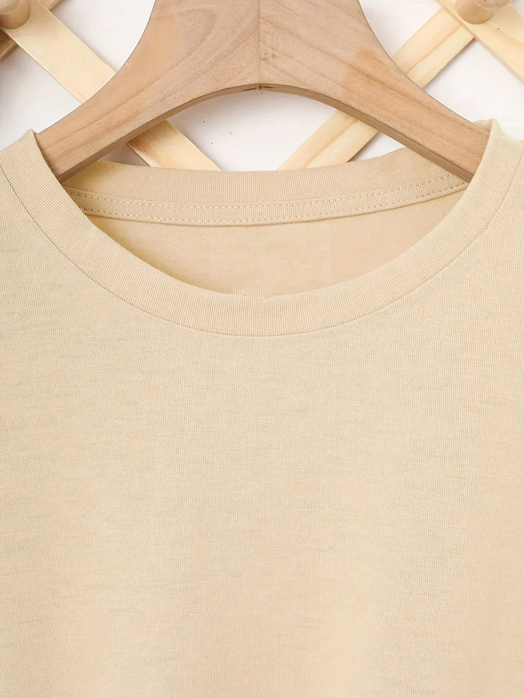 TRACEY – HEART GRAPHIC TEE